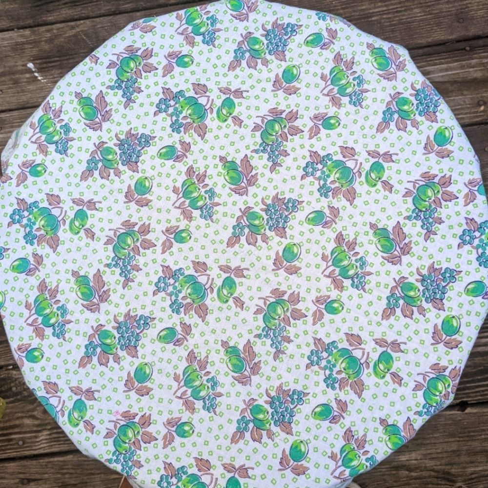Vintage fruit and flower green‎ tan and white tablecloth